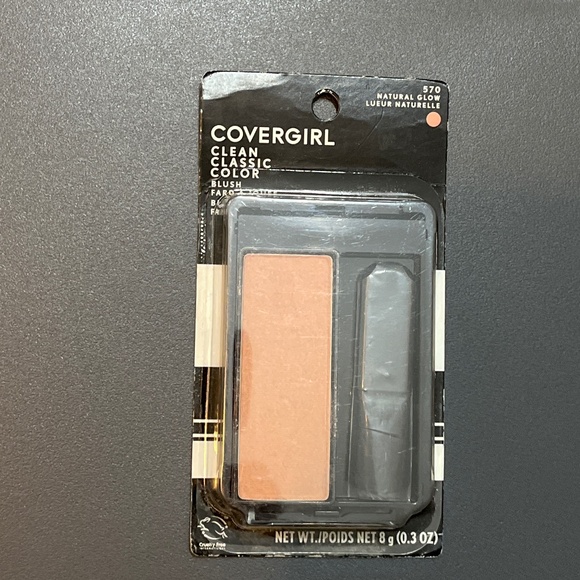 CoverGirl Classic Color Powder Blush, Natural Glow, 0.3 oz - Picture 2 of 5